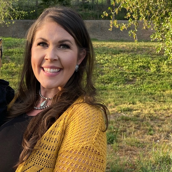 Meet your Posher, Jacee - Picture 1 of 1